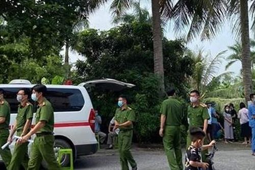 Nhiều vết đâm trên thi thể vợ chồng chủ cửa hàng sau hỏa hoạn