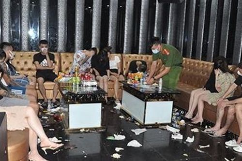Khởi tố vụ án mua bán, tàng trữ trái phép ma túy tại Karaoke Bad Boy