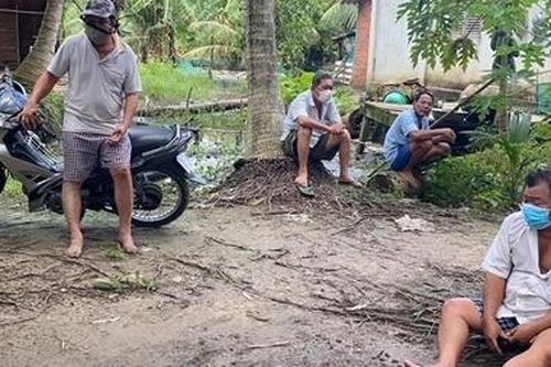 Bị phạt 22,5 triệu vì tổ chức đá gà thu tiền xâu