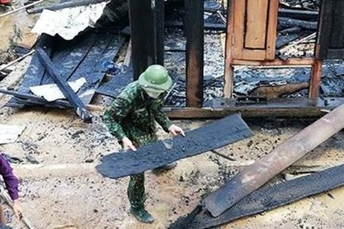 Cháy nhà gỗ hàng trăm triệu đồng ở miền núi Nghệ An