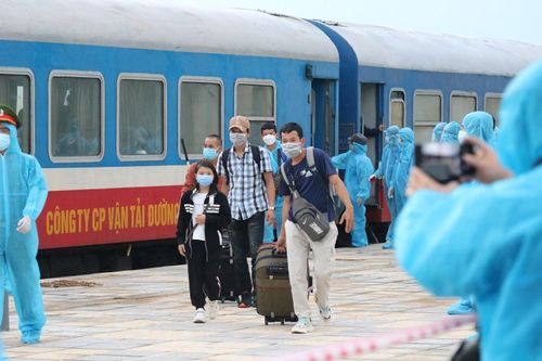 Cô gái từ chuyến tàu SE14 về Hà Tĩnh dương tính SARS-CoV-2