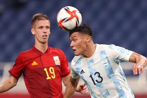 Olympic Tây Ban Nha tiễn Argentina về nước