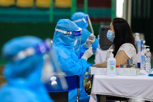 Gần 300.000 người ở TP.HCM đã được tiêm vaccine Covid-19 đợt 5