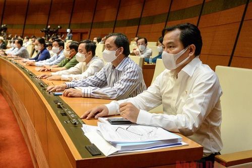 Quốc hội làm việc ngày cuối với chương trình dày đặc