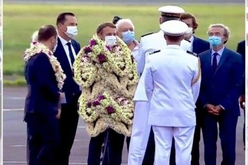 Hình ảnh Tổng thống Pháp Macron như 'vòng hoa di động' gây sốt mạng xã hội