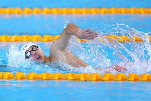 Vận động viên Huy Hoàng đứng thứ nhì lượt bơi vòng loại 800m tự do