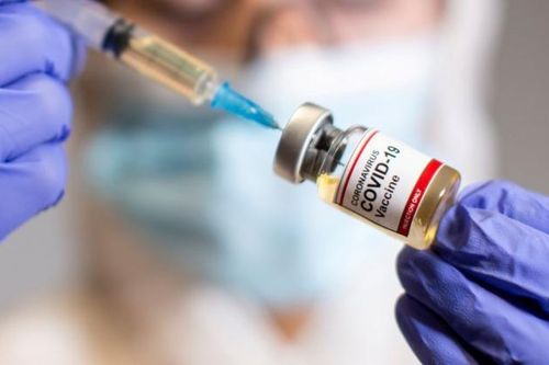 Hà Nội: Nữ cán bộ phường bị thôi việc vì ưu ái đưa người thân vào danh sách tiêm vaccine