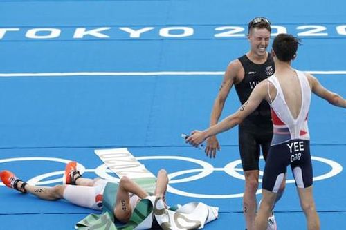 Cô gái tiếc đứt ruột vì bạn trai cũ đoạt huy chương Olympic
