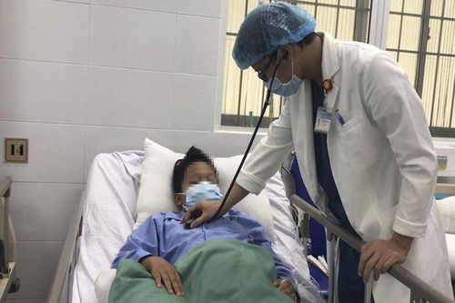 Cứu sống bé trai 11 tuổi bị vỡ túi phình mạch máu não