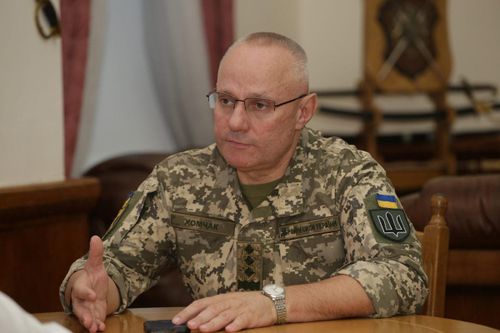 Tổng thống Ukraine cách chức Tổng tham mưu trưởng quân đội