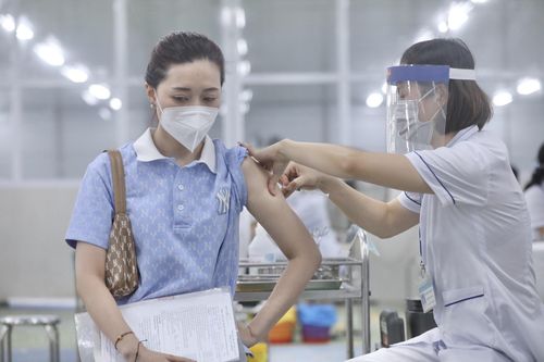 Hà Nội triển khai tiêm vaccine diện rộng tại khu công nghiệp