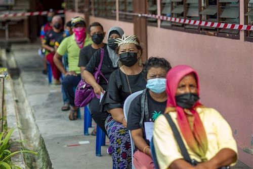 Malaysia ghi nhận số ca mắc mới COVID-19 cao nhất từ đầu dịch