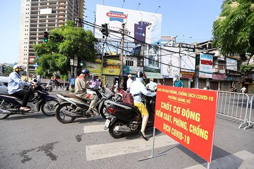Hà Nội lập thêm nhiều chốt nội thành ngăn chặn dịch COVID-19