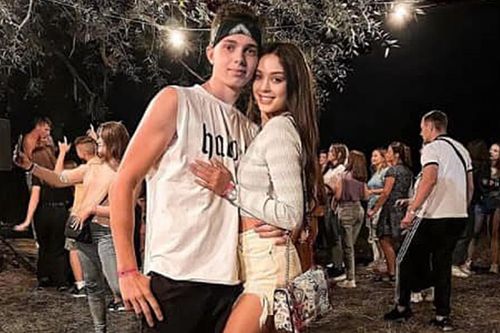 Bạn gái thủ môn Bùi Tiến Dũng 'tình tứ' cùng trai lạ ở châu Âu