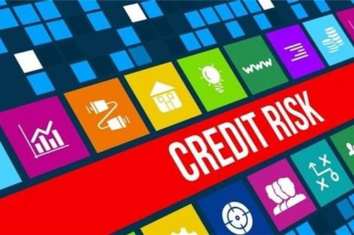 Xu hướng nới lỏng tiêu chuẩn tín dụng một số lĩnh vực