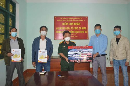 Gia Lai: Ủng hộ 295 triệu đồng cho công tác phòng-chống dịch Covid-19