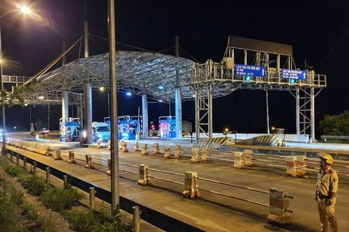 Trạm BOT Liên Đầm vẫn thu phí vì địa phương không nằm trong vùng dịch