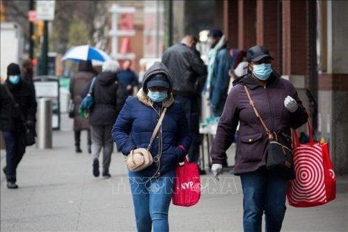 Thế giới Thế giới CDC Mỹ: Người đã chủng ngừa COVID-19 vẫn nên mang khẩu trang nơi có nguy cơ cao