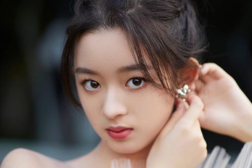 Sao nhí 14 tuổi thay thế Lưu Diệc Phi trong 'Tiên kiếm kỳ hiệp'