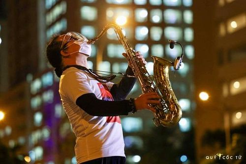 Nghĩa cử đẹp của nghệ sĩ thời dịch