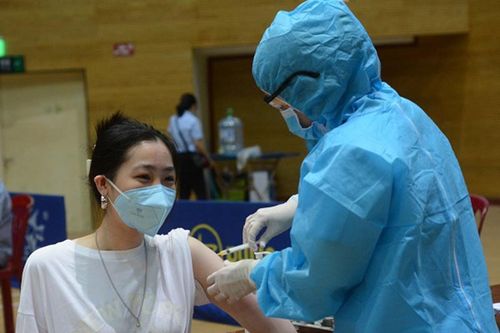 Đà Nẵng tiêm vaccine ngừa Covid-19 đợt 1 cho 16.800 người