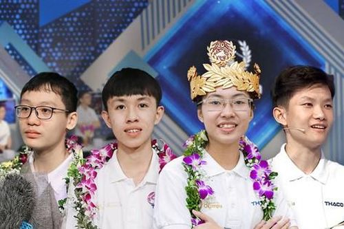 Bốn nhà vô địch tham gia Chung kết Olympia cùng trở thành tân sinh viên Swinburne