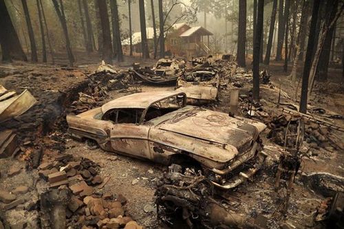 Cảnh tượng như 'tận thế' sau đám cháy rừng dữ dội ở California