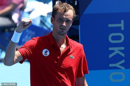 Tay vợt Daniil Medvedev bực bội vì bị phóng viên khiêu khích