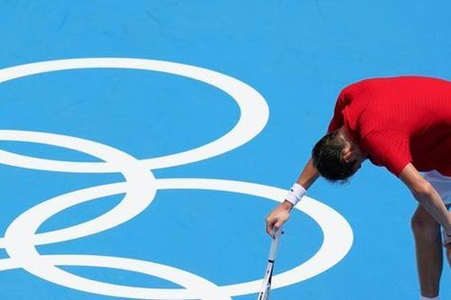 Ngôi sao quần vợt sợ chết vì phải thi đấu vào giữa trưa
