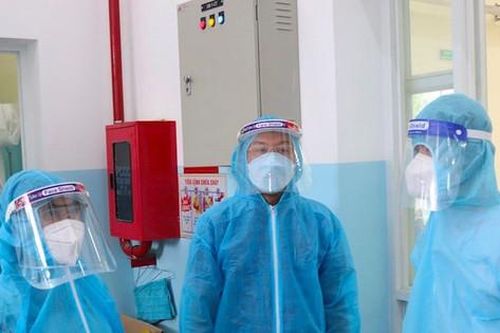Chủ tịch HĐND TPHCM: 'Quận 3 cần hỗ trợ kịp thời người có hoàn cảnh khó khăn...'