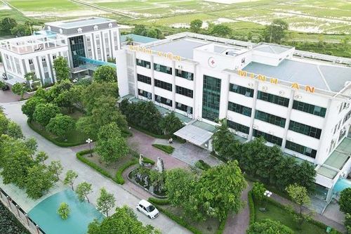 Đình chỉ công tác chủ tịch xã ở Nghệ An cho F1 về thăm vợ mới sinh