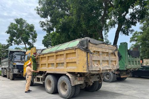 Huyện Thọ Xuân xử lý các hành vi vi phạm về tải trọng, kích thước phương tiện vận tải hàng hóa