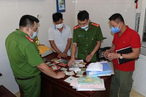 Bắt kẻ cho vay nặng lãi hàng chục tỷ đồng, tàng trữ súng đạn