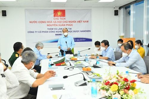 Chủ tịch nước đề nghị cấp phép sớm cho vaccine Nano Covax