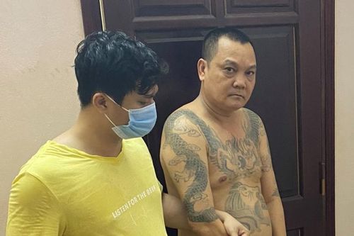 'Ông trùm' đánh bạc tàng trữ súng và hàng trăm viên đạn