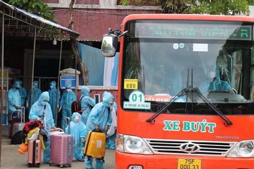 Chuyến tàu đưa công dân Thừa Thiên - Huế từ TP HCM về quê tránh dịch