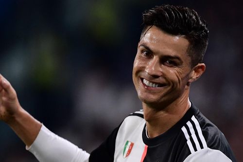 Ronaldo bị phạt vì sửa nhà trái phép