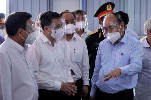 Chủ tịch nước: Bình Dương sớm vận hành Bệnh viện dã chiến 5.000 giường