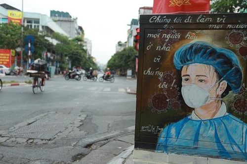 Những thông điệp tiếp thêm sức mạnh phòng, chống dịch trên đường phố Thủ đô