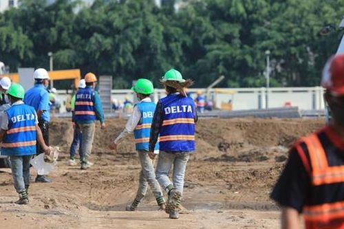Hà Nội khẩn trương thi công bệnh viện dã chiến tại quận Hoàng Mai