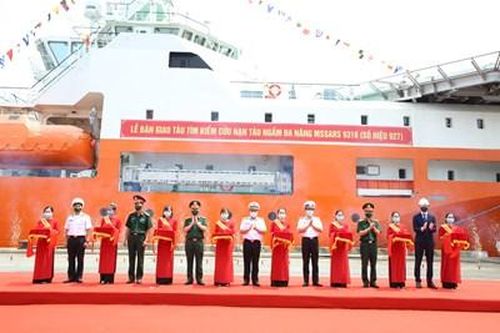 Quân chủng Hải quân tiếp nhận Tàu tìm kiếm cứu nạn tàu ngầm