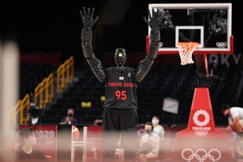 Sốt xình xịch Robot ném bóng rổ 'thần sầu' tại Olympic Tokyo