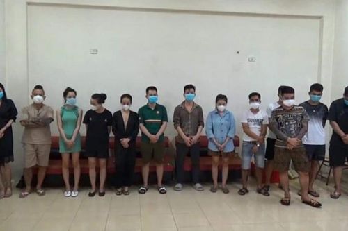 'Thánh chửi' Dương Minh Tuyền bị bắt khi đang 'bay lắc' ma túy trong quán karaoke
