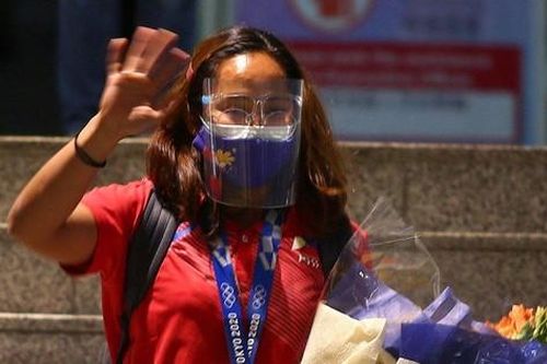 VĐV đoạt HCV Olympic Tokyo của Philippines nhận 18 tỷ tiền thưởng cùng biệt thự