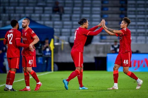 Liverpool thua thảm ngày Van Dijk tái xuất