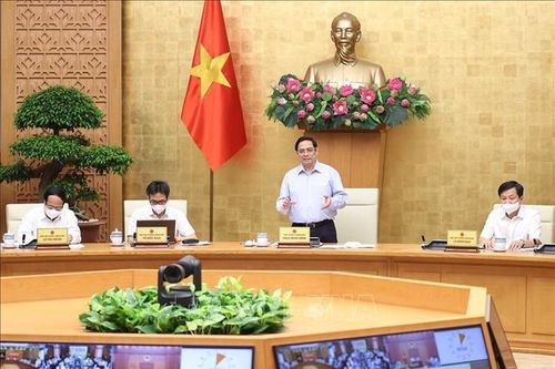 Thủ tướng chủ trì hội nghị triển khai Nghị quyết của Quốc hội về phòng, chống dịch COVID-19