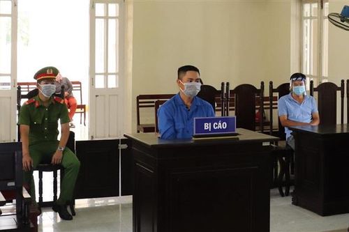Phạt tù hai đối tượng vi phạm quy định phòng, chống dịch COVID-19