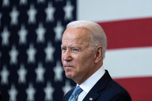 Mỹ có trên 92.000 ca mắc mới, Tổng thống Biden tung thêm 'vũ khí' chống COVID-19