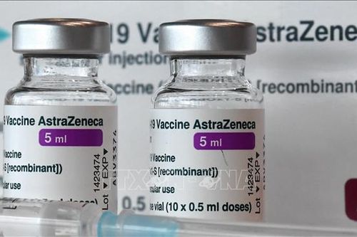 Nhật Bản phê chuẩn sử dụng vaccine của AstraZeneca cho người từ 40 tuổi trở lên