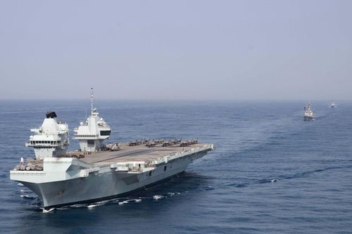 Tàu sân bay Anh Queen Elizabeth tới Biển Đông, Trung Quốc lớn tiếng đe dọa bắt chước Nga tấn công
